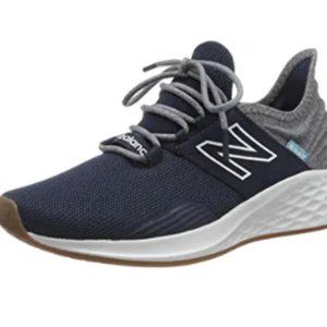 New Balance men's size 13 lace-up sneakers